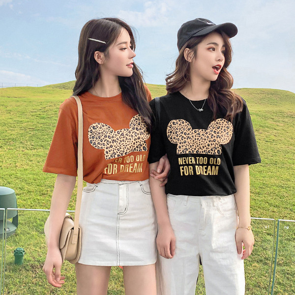 Aktuális női póló két színben mintával