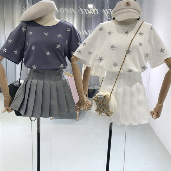 Stílusos női póló fehér, szürke és fekete színekben