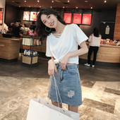 Modern női póló nyakkendővel több színben