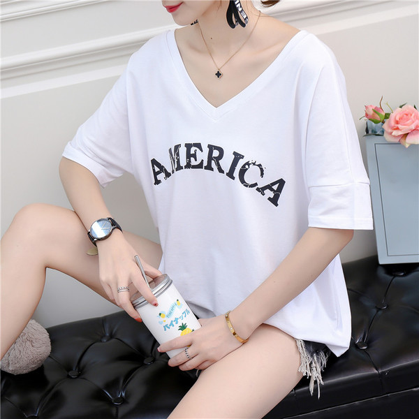 Női alkalmi póló széles modell nyomattal és felirattal több színben