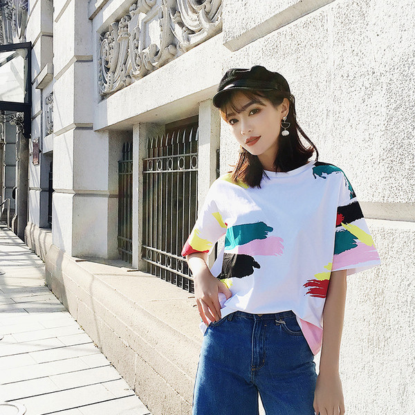 Modern női blúz rövid ujjal, fehér színben