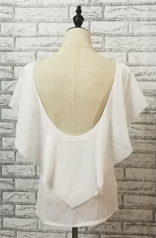 Stílusos fehér női blúz