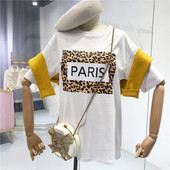 Modern női póló fehér és fekete rátéttel