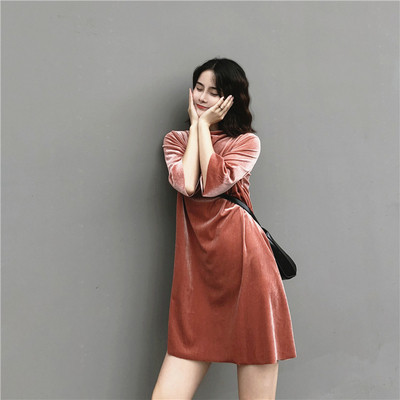 Lezser női bársonyruha 3/4 ujjal, két színben