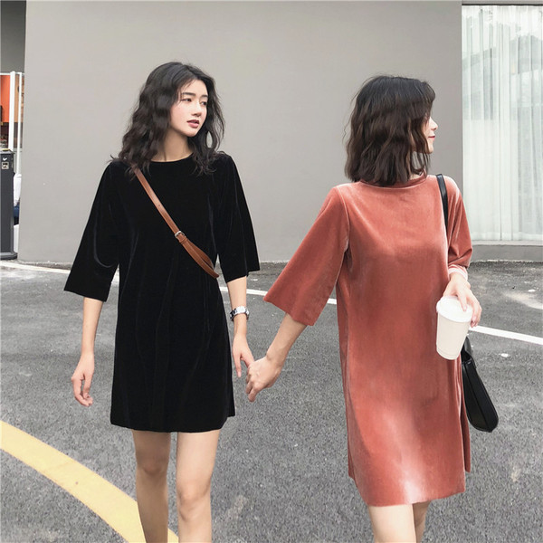 Lezser női bársonyruha 3/4 ujjal, két színben