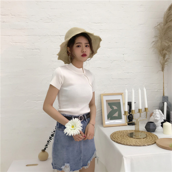 Lezser női blúz, rövid ujjal, oldalsó cipzárral, három színben