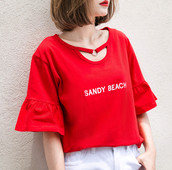 Modern női blúz rövid ujjal, piros és kék felirattal