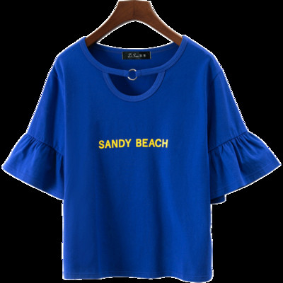 Modern női blúz rövid ujjal, piros és kék felirattal