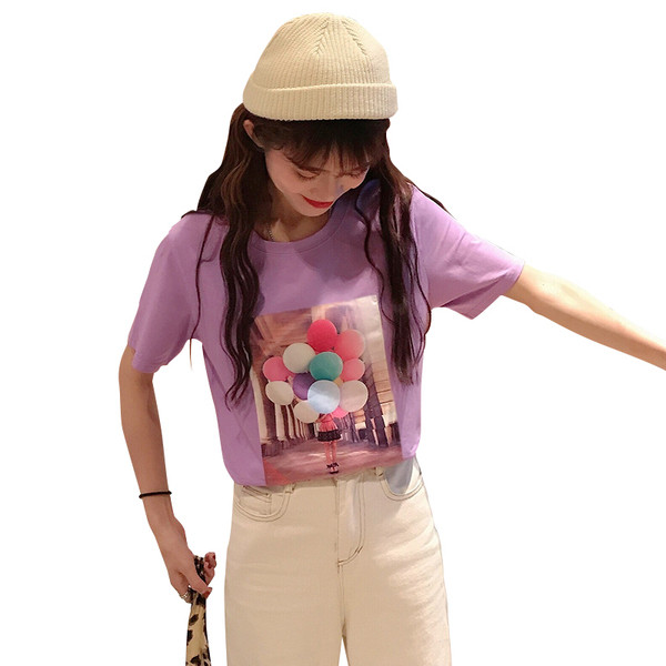 Női póló fehér, rózsaszín és lila mintával