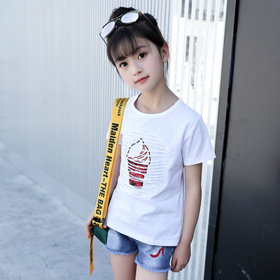 Μοντέρνα παιδική κοντομάνικη μπλούζα και εφαρμογή για κορίτσια