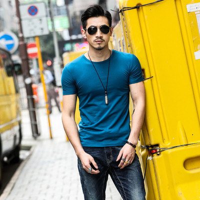 Modern férfi póló rövid ujjal - egyszerű modell több színben