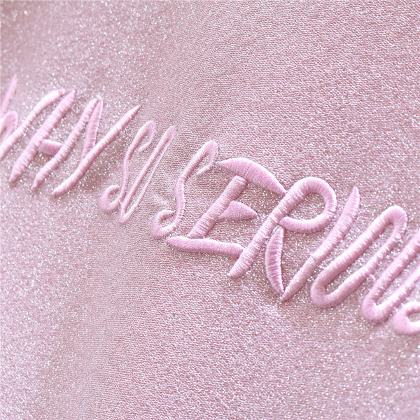 Aktuális női póló több színben felirattal