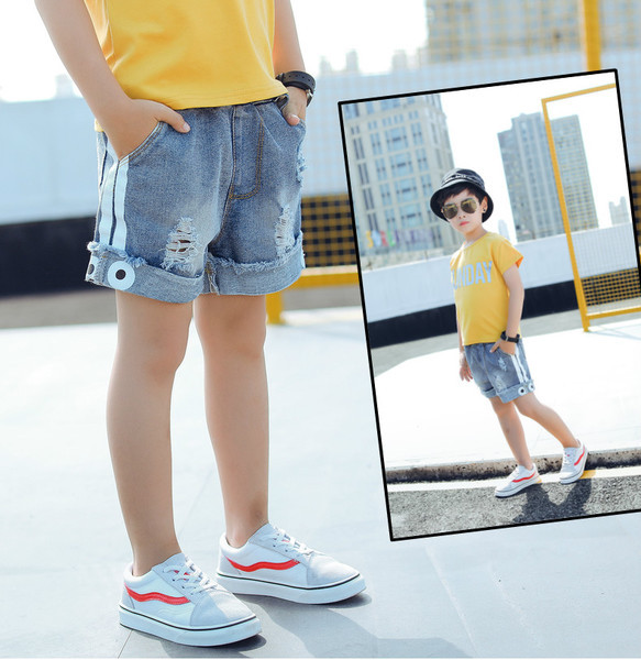 Modern gyerek farmer rövidnadrág oldalsó szegéllyel