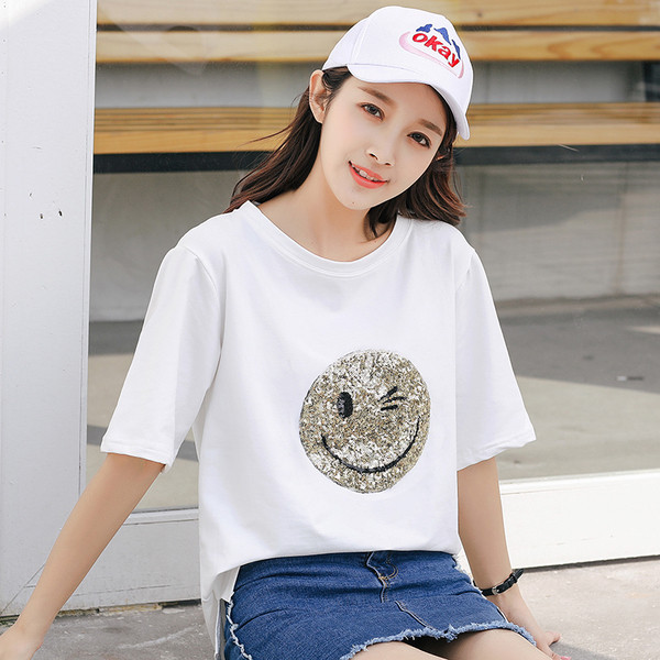 Μοντέρνα γυναικεία μπλούζα με πούλιες σε τρία χρώματα