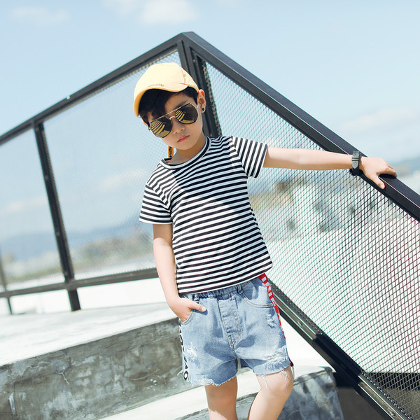 Modern gyerek rövid farmernadrág feliratokkal