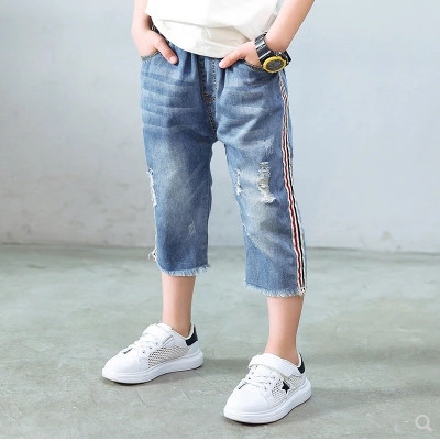 Modern, rövid gyerekfarmer oldalpántokkal