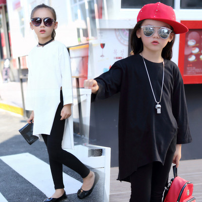 Детска блуза за момичета в бял и черен цвят 
