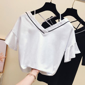 Stílusos női póló fehér és fekete pántokkal