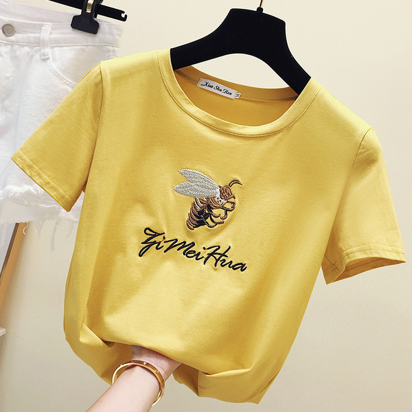 Μοντέρνο γυναικείο μπλουζάκι με κίτρινο κέντημα