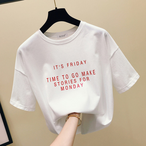 Aktuális női póló fehér és rózsaszín felirattal