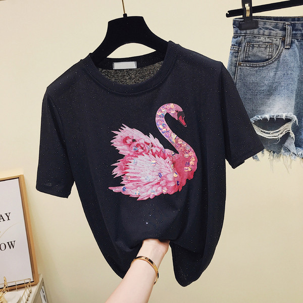 Női topikus póló rátéttel és flitterekkel több színben