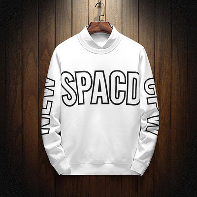 Férfi blúz feliratokkal és O-alakú gallérral fekete-fehér színben