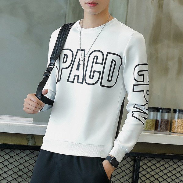 Férfi blúz feliratokkal és O-alakú gallérral fekete-fehér színben