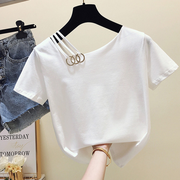 Καθημερινό μοντέλο γυναικείο μπλουζάκι με μεταλλικά δαχτυλίδια σε διάφορα χρώματα