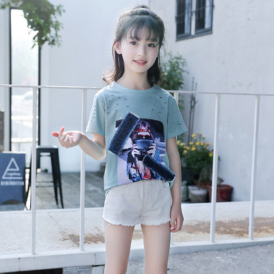 Alkalmi gyerek blúz rátéttel és rövid ujjú lányoknak