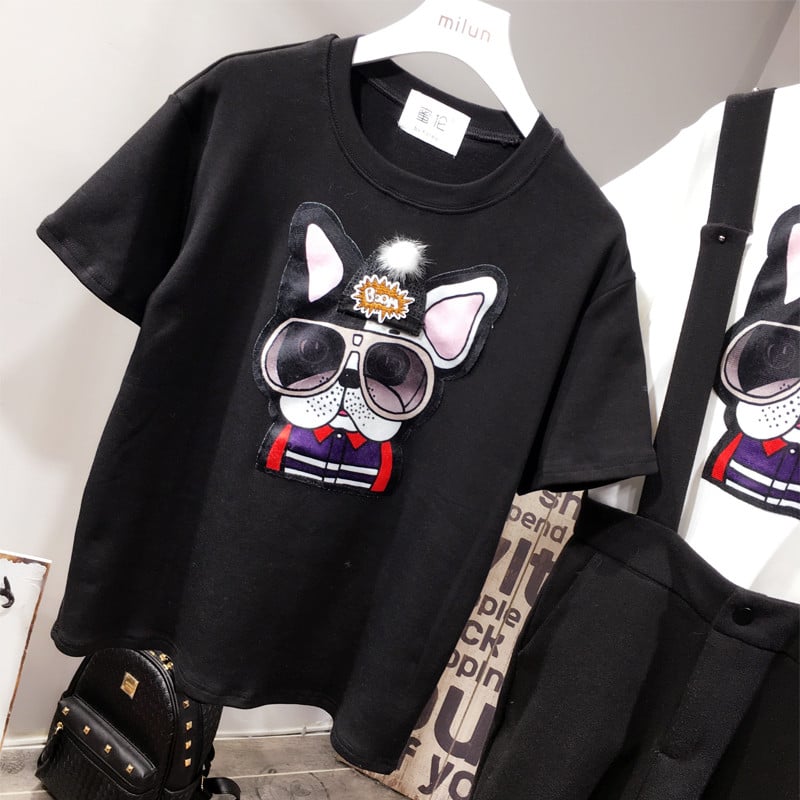 Alkalmi női póló színes rátéttel és 3D elemekkel