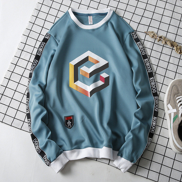 Bluză bărbătească cu aplicație și guler în formă de O în patru culori