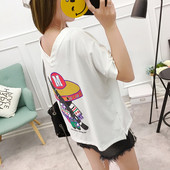 Μοντέρνα γυναικεία μπλούζα με ντεκολτέ σε σχήμα V σε δύο χρώματα