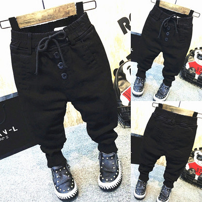 Μοντέρνα παιδικά παντελόνια με κουμπιά και κορδόνια  σε μαύρο χρώμα