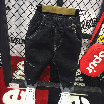 Blugi de copii actuali pentru baieti cu aplicatie