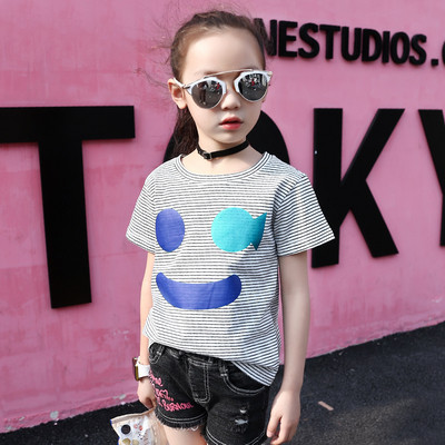 Gyermek csíkos blúz lányoknak, rövid ujjal és mintával