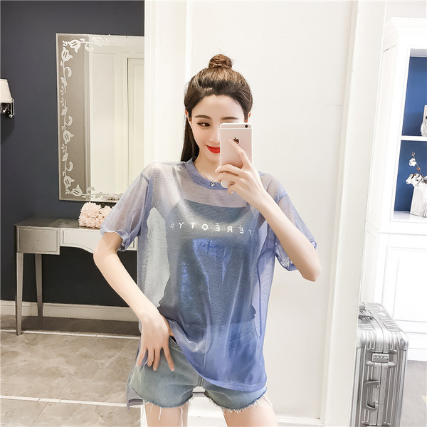 Διαφανές γυναικείο μπλουζάκι σε φαρδύ σχέδιο σε διάφορα χρώματα