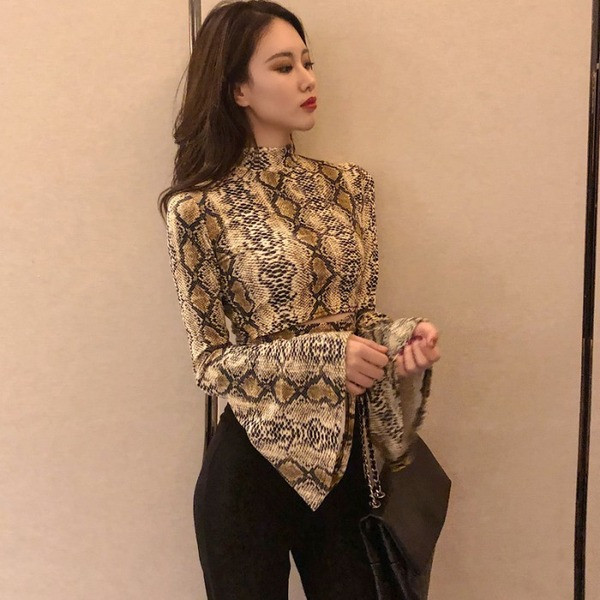 Modern női blúz jobb és lótusz ujjú