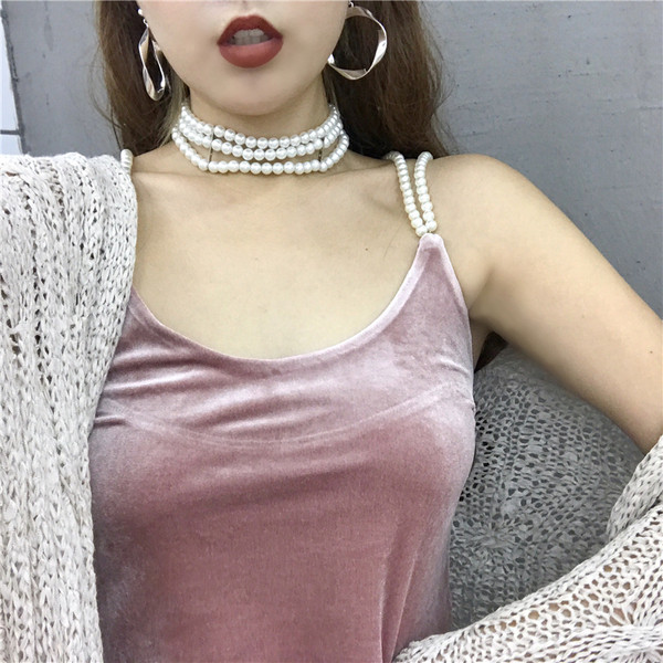 Modern női bársony felső fekete és rózsaszín gyöngyökkel