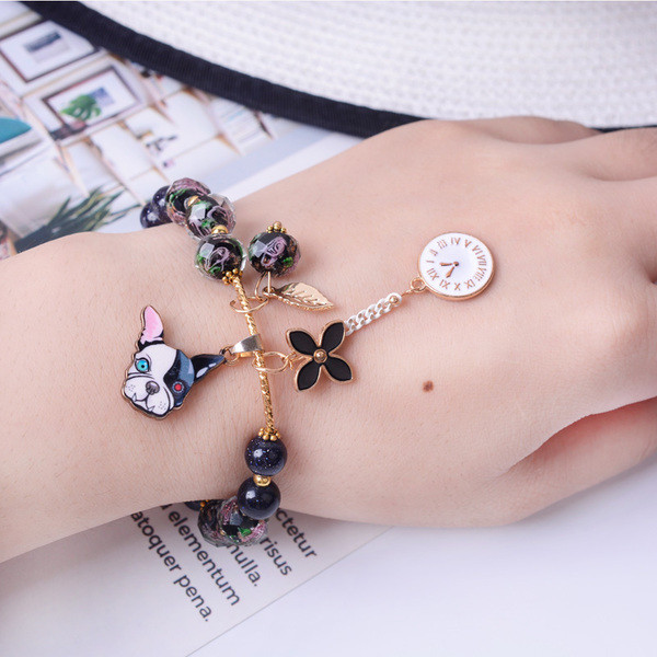 Γυναικείο βραχιόλι με χάντρες και μενταγιόν σε δύο χρώματα