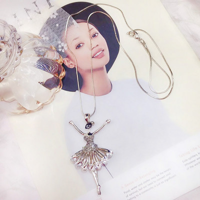 Stílusos női nyaklánc díszkövekkel, két színben