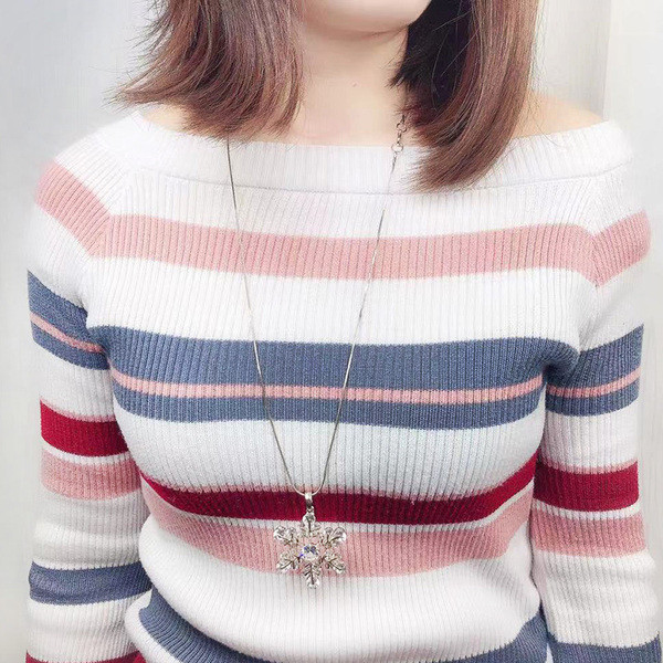 Női nyaklánc medállal és díszkövekkel két színben