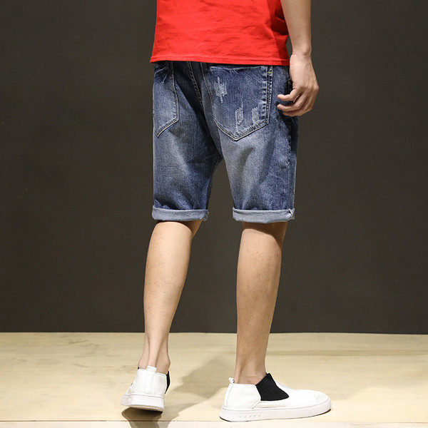 Ανδρικά σορτς σε ανοιχτό χρώμα