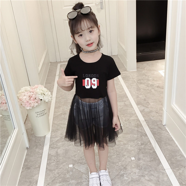 Modern gyerekruha lányoknak fekete tüllvel