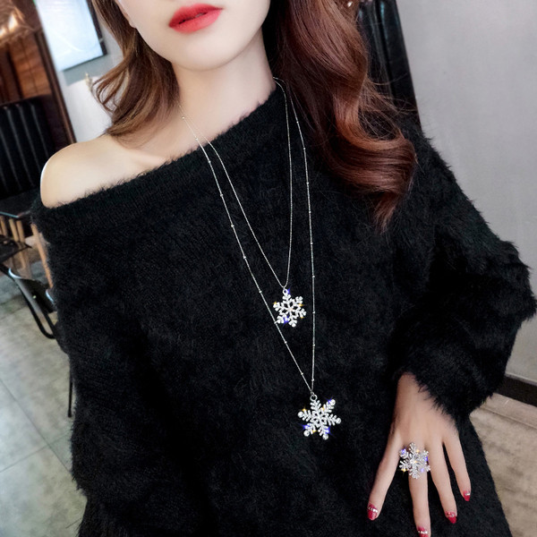 Γυναικείο κολιέ με ασήμι χρώμα με μενταγιόν