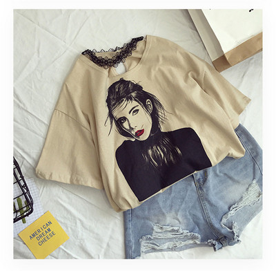 Tricou de damă elegant cu aplicație colorată și element de dantelă în mai multe culori