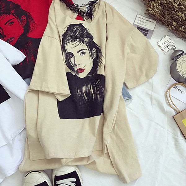 Tricou de damă elegant cu aplicație colorată și element de dantelă în mai multe culori