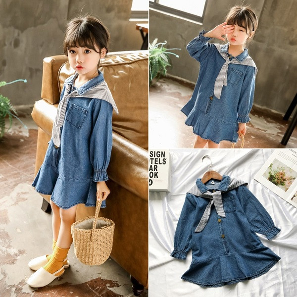 Alkalmi gyerek farmerruha gombokkal és hosszú ujjakkal