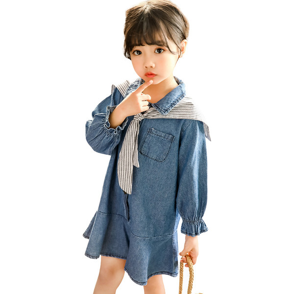 Alkalmi gyerek farmerruha gombokkal és hosszú ujjakkal