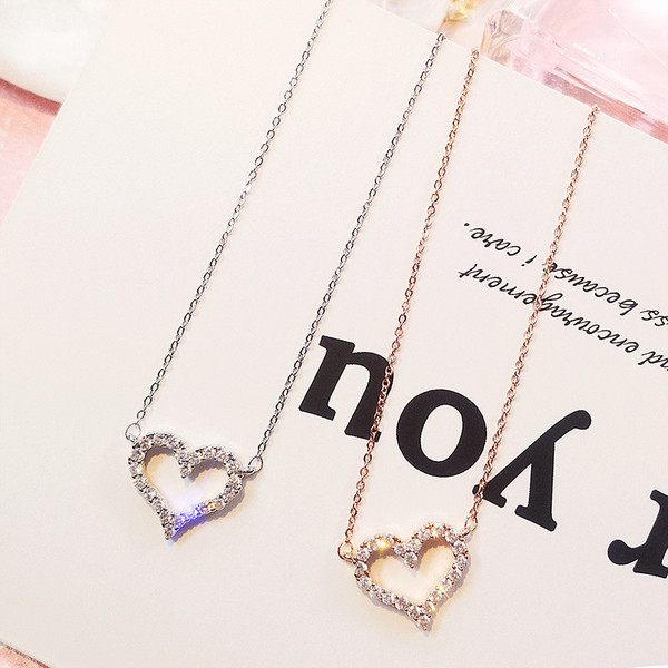 Női mindennapi nyaklánc két színben, díszkövekkel