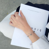 Női mindennapi karkötő ezüst színben gyöngyökkel